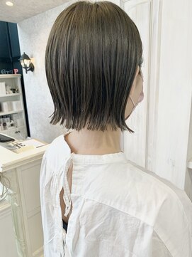 キャアリー(Caary) 福山市美容室Caary 大人気☆トレンドぱつんとミニボブ