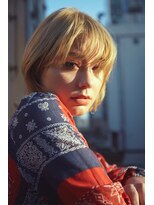 ピズム(PISM) ネオウルフ外小顔ボブ/ハイライトカラー