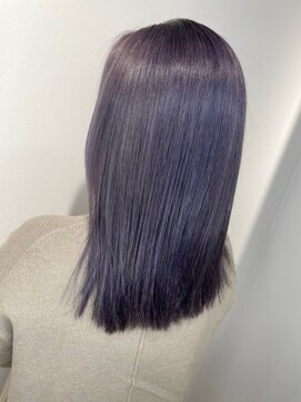 モルニ(MORNI) パープルカラー_マロンベージュ Aラインボブ かきあげ