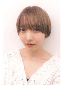 シカ(sica) マッシュショートにシルキーベージュ