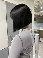 ラベスト キョウト(LOVEST)&nbsp;ブルーブラックのボブ