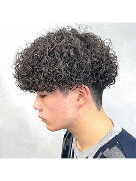 ササ シンサイバシ(33 SHINSAIBASHI) プードルスパイラルパーマツーブロックマッシュ大阪心斎橋