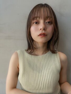 イオ 本厚木(io) ミディアムレイヤーボブシースルーバングベージュカラー小顔