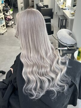 シェイロ(Cielro) 【ホワイトカラー×エクステ80本】SAKI