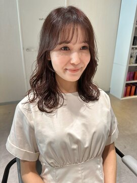 アム(amu) ミディアムパーマ/コテ巻き風パーマ/コテ巻きパーマ/前髪パーマ