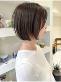 ハイライトレイヤーカットショートボブイルミナカラー天神大名