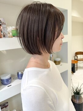 ジル ブラン 福岡(JIL BLAN) ハイライトレイヤーカットショートボブイルミナカラー天神大名