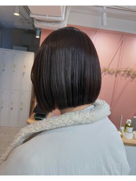 ユニバーストーキョー 池袋東口店(universe tokyo) ぱつっとボブ(縮毛矯正/ストレート/TOKIOトリートメント/池袋)