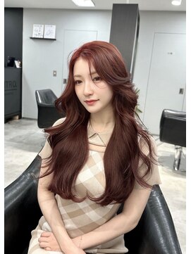 フィーネ(Fi-Ne) 大人上品な韓国レイヤーカット/ワンホンレッドブラウンカラー