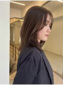 まろやかピンクベージュ大人くびれヘア外ハネミディアム前髪あり
