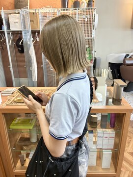 ワンインチ(1 inch) ブラウンベージュ