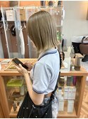 ブラウンベージュ