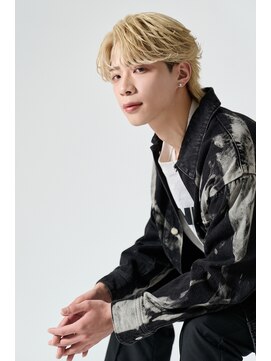 ルースト 原宿店(ROOST) ハイトーンフェザーショート