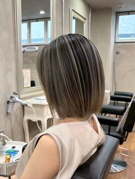 ヘアプレイスソル (HAIR PLACE SoL) ハイライトカラー/切りっぱなしボブ