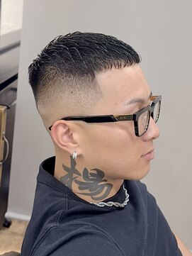 クロップ　スキンフェード△