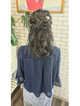 リール(THE RIRE.) ＊THERIRE. 結婚式お呼ばれ×ハーフアップアレンジ＊