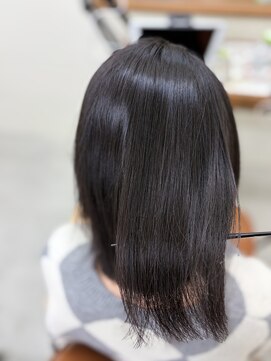 タミーズ 金山(Tummy's) 髪質改善ストレート