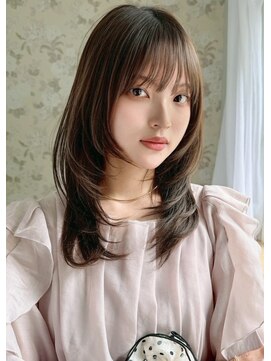 アグ ヘアー ローラ 外旭川店(Agu hair laura) 《Agu hair》【20代×ナチュラル】顔まわりレイヤー ミディ
