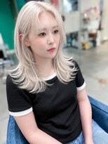 ボックスミコ(Box mico.)&nbsp;韓国風カットのホワイトベージュ☆