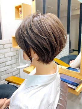 アヴァロン(AVALON) 【mag】絶壁解消大人かわいいアッシュショートパーマ永田カズヤ