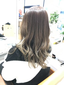 エポカオナハマ(epoca onahama) ブリーチなしグラデーションカラー