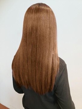 トップヘアー ガーデンヴィラ 安城(Garden Villa) 透明感と艶のストレートロングスタイル/ニュアンスカラー