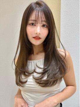 ロンド アンブル 四条烏丸(Lond ambre) グレージュとレイヤーが奏でる旬なスタイル