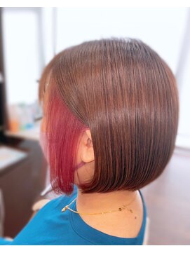 ヘアーショップ エヌアンドエー 幸手店(hairshop N&A) インナーカラー×大人ショートの前下がりボブ  ハイライト