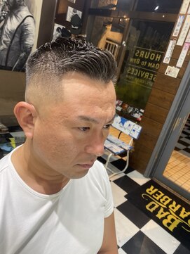 バッドバーバー 蒲田店(BAD BARBER) フェザーアップスキンフェード