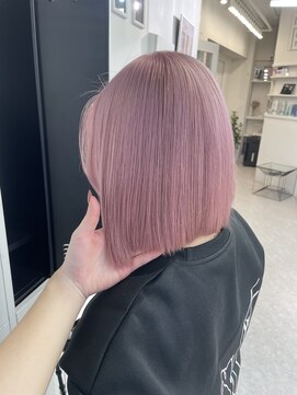 ペレ 渋谷(PELE) イメチェン/ホワイトブロンド/外ハネボブ/ワイドバング/渋谷