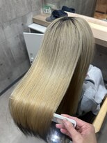 アリアバイエクラート 新宿南口店(ARiA by ECLART)&nbsp;ハイトーン/ストレート/髪質改善