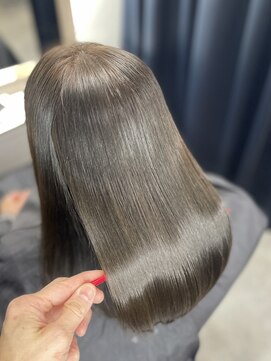 イリス 高槻店 【最上級】プレミアム髪質改善ヘアエステ【高槻 縮毛矯正】