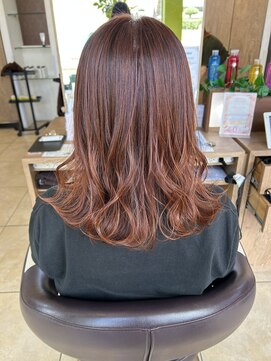 コーラルピンク