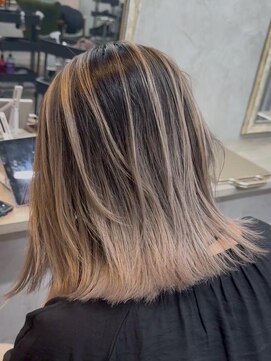 アポロ 横浜駅店(apollo) バレイヤージュ/シャドールーツ/ブリーチカラー/レイヤーカット