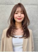自然な軽さで叶える、柔らかレイヤーロング