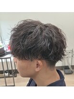 タスクヘアー(task hair)&nbsp;くるくるしない縦落ちツイストスパイラルパーマ×メンズショート