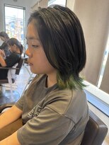 ハーティーモトヤワタ(hearty MOTOYAWATA)&nbsp;雰囲気変えたい方必見！インナーカラーグリーン