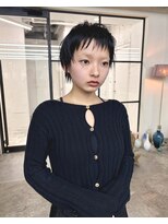 オト(Oto)&nbsp;黒髪ベリーショート×オン眉バング