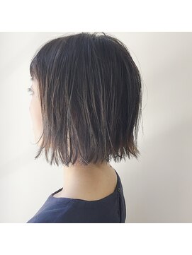 ナンバースリー 溝の口店(Number Three) 切りっぱなしボブ【N°3溝の口】