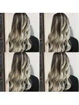 ディー エメ(D-aimer-)&nbsp;シルバーアッシュバレイヤージュ