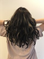 エムドットヘアーサロン(M. hair salon)&nbsp;ハイライト