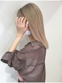 ブロンドベージュ/切りっぱなし/ストレートヘア