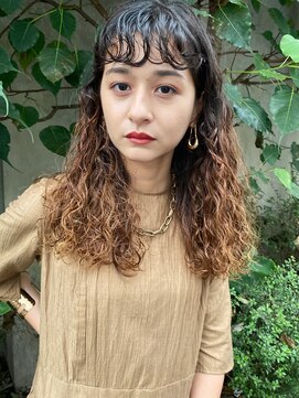 ストラマ(STRAMA) harumiyaバングカール　クリクリパーマ