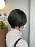 横顔がステキなハンサムショート