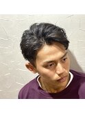 かき上げバングビジネスパーマスタイル
