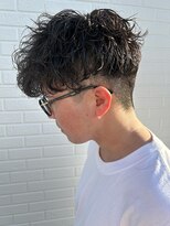 ヒュイル バイ ニアウ(Hwyl by Niau)&nbsp;メンズマッシュパーマ波巻スパイラルパーマニュアンスパーマ