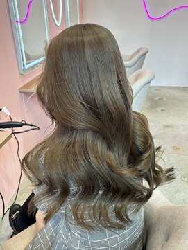 ウィクシーミミ 栄矢場町店(wixy mimi) オリーブベージュ