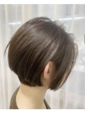 ショートボブ