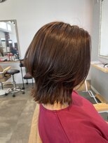 リノ 金山(Rino)&nbsp;デザインカラー/レイヤーカット/ウェットヘア/オリーブベージュ