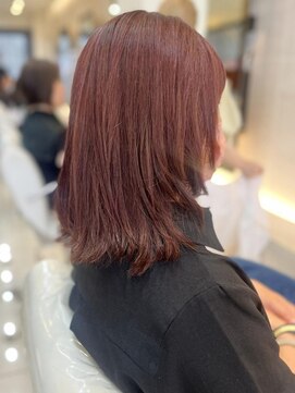 ザビー(THE B) 本八幡×ケアブリーチ×赤×外ハネ